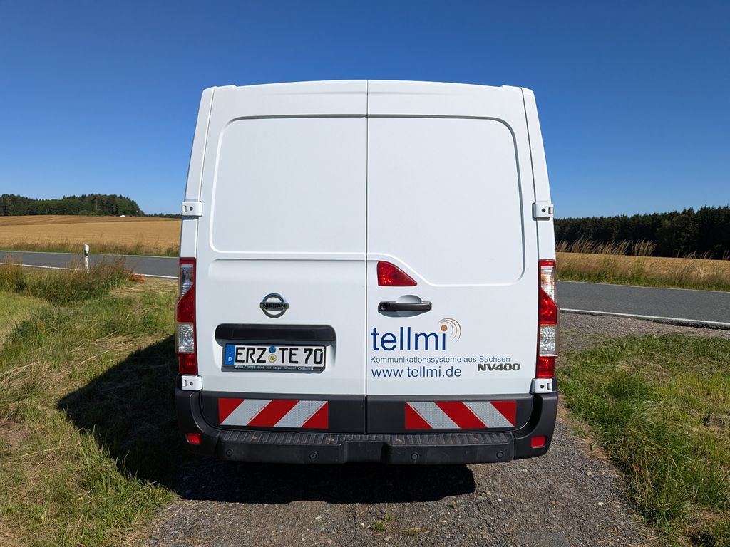 Nissan NV400
