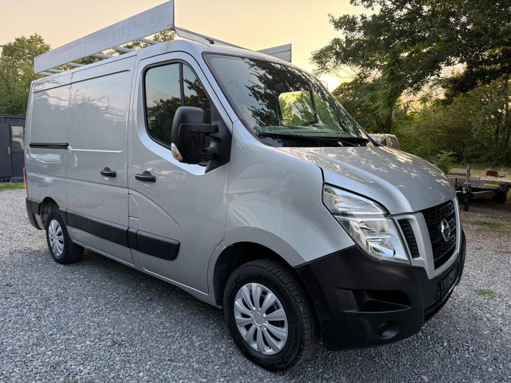 Nissan NV400