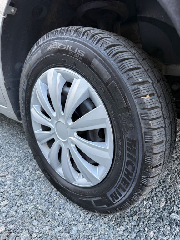 Nissan NV400