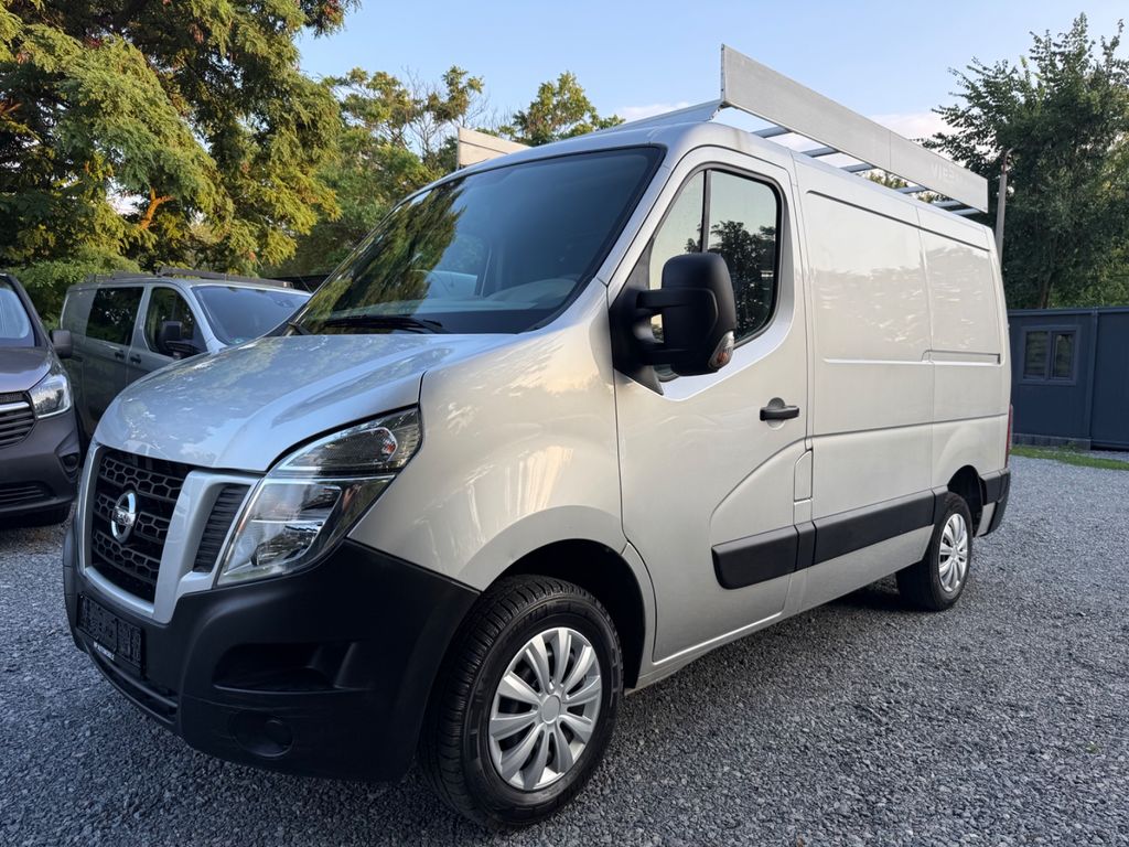Nissan NV400
