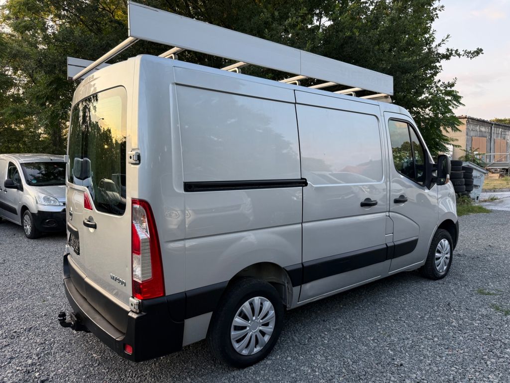 Nissan NV400