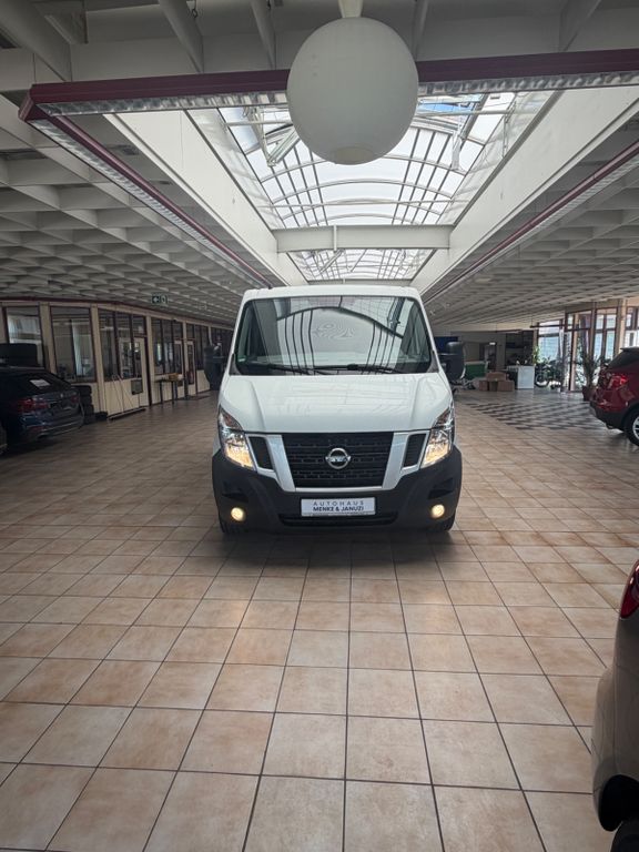Nissan NV400