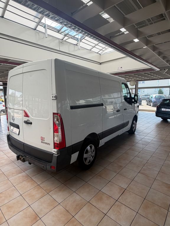 Nissan NV400