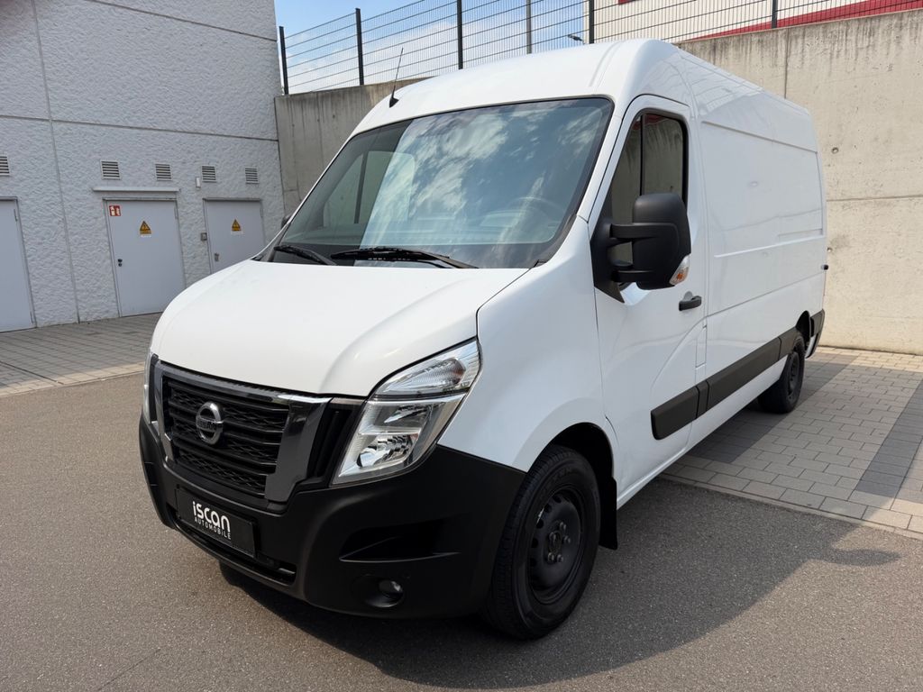 Nissan NV400