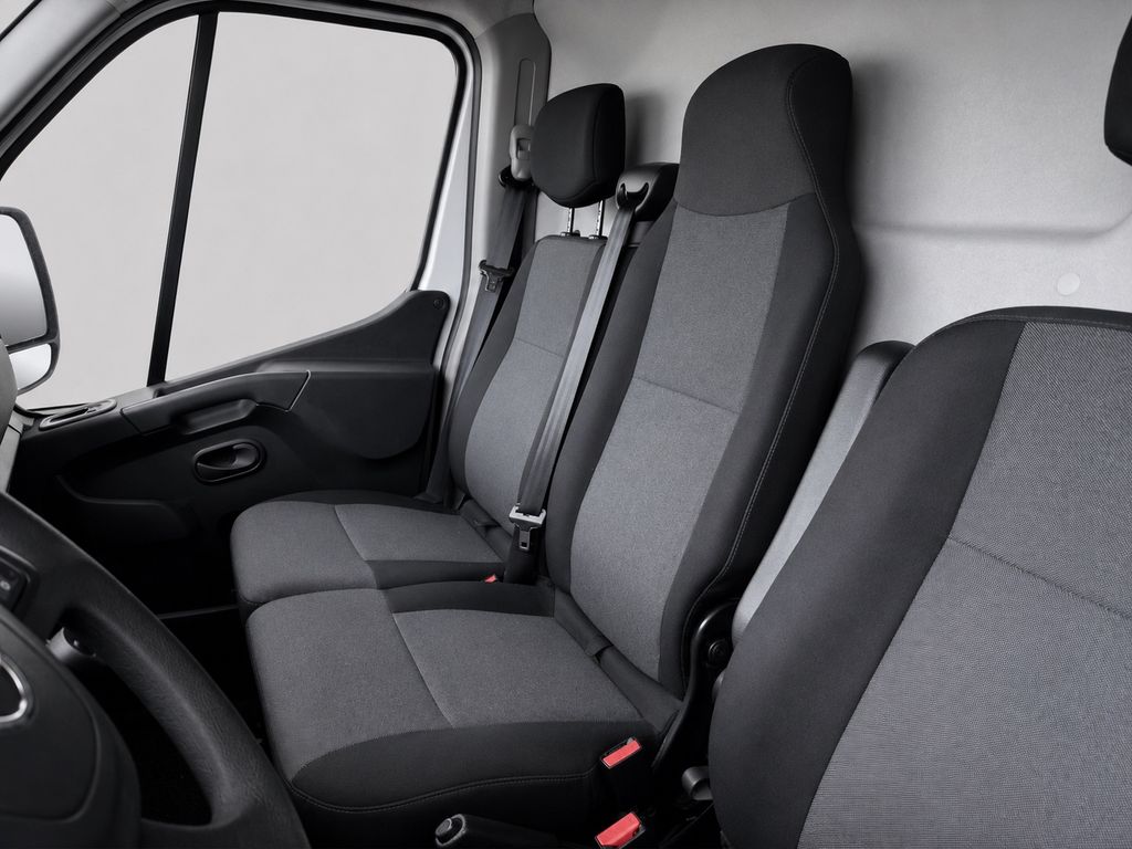 Nissan NV400