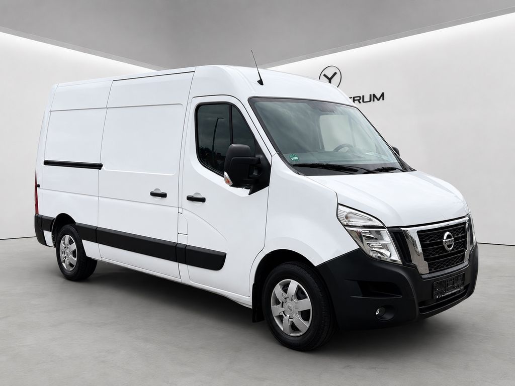 Nissan NV400
