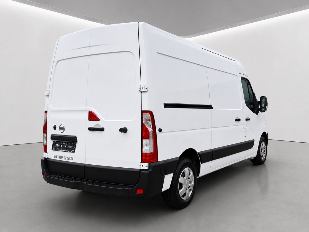Nissan NV400