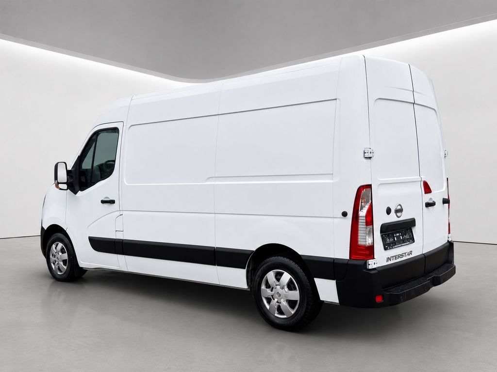 Nissan NV400