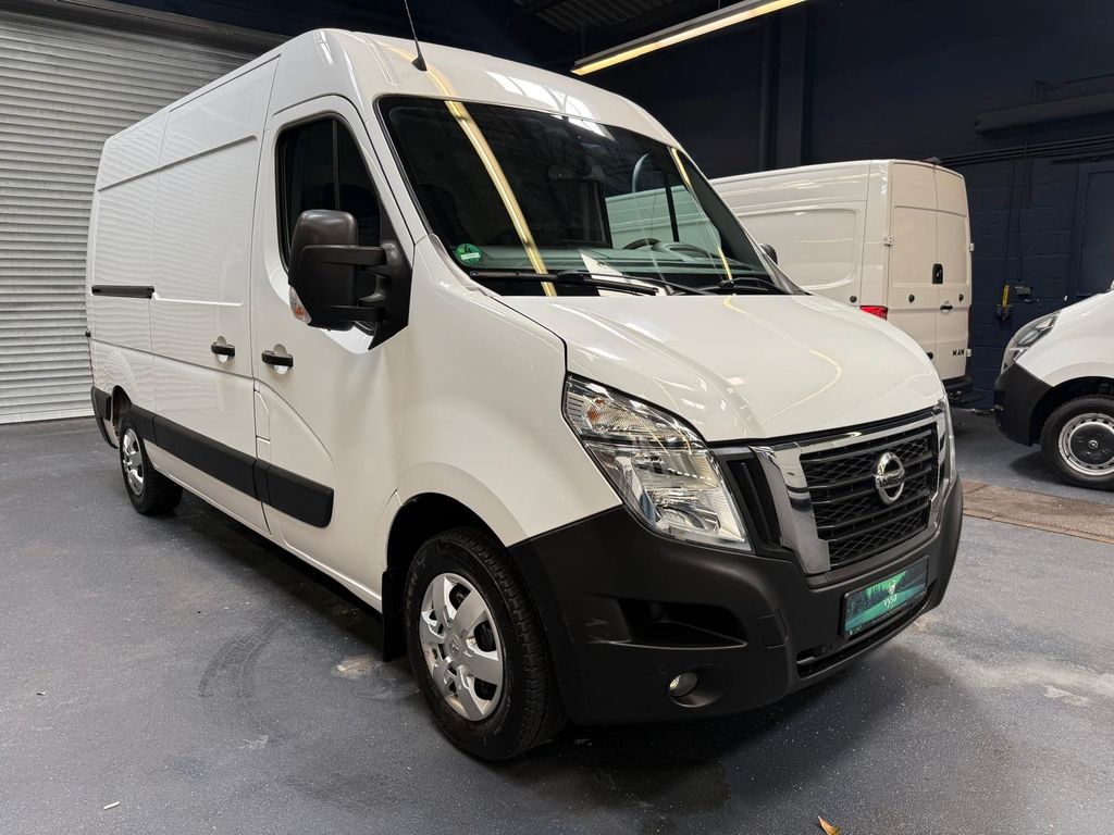 Nissan NV400