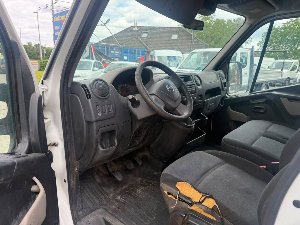 Nissan NV400