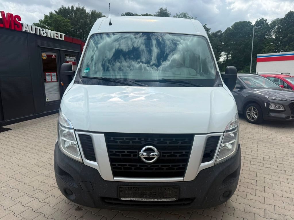 Nissan NV400