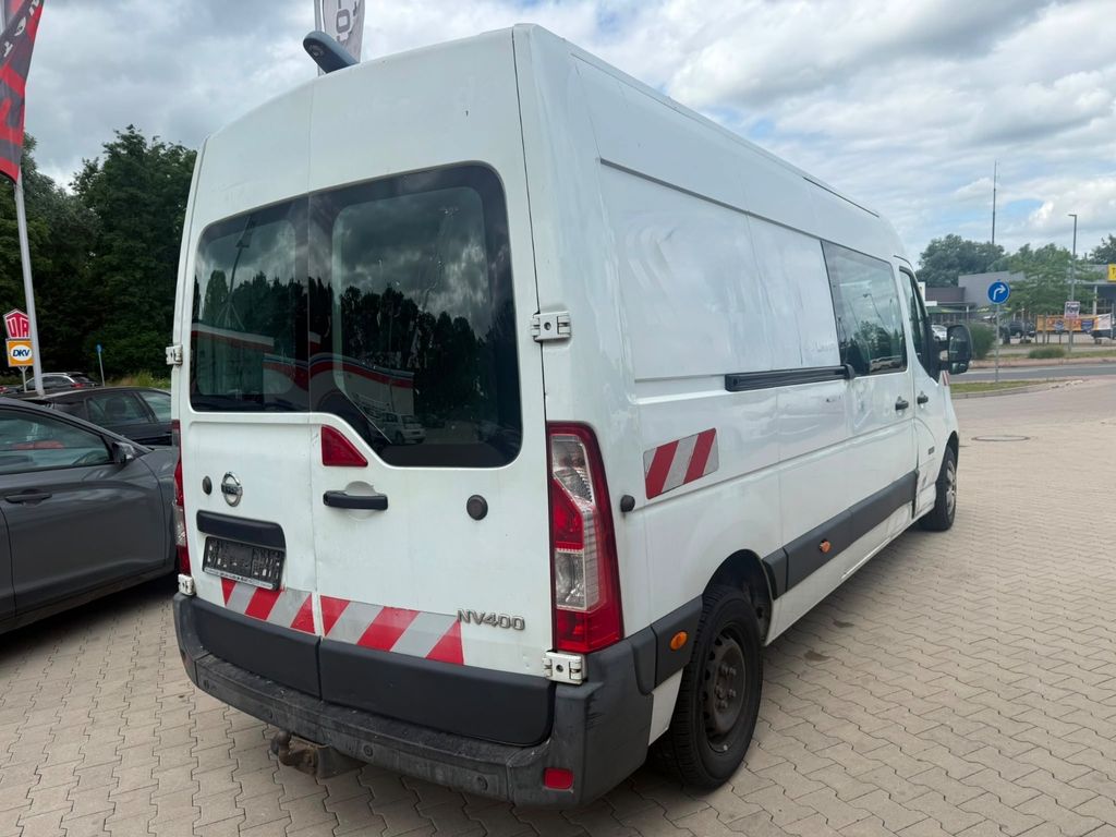 Nissan NV400
