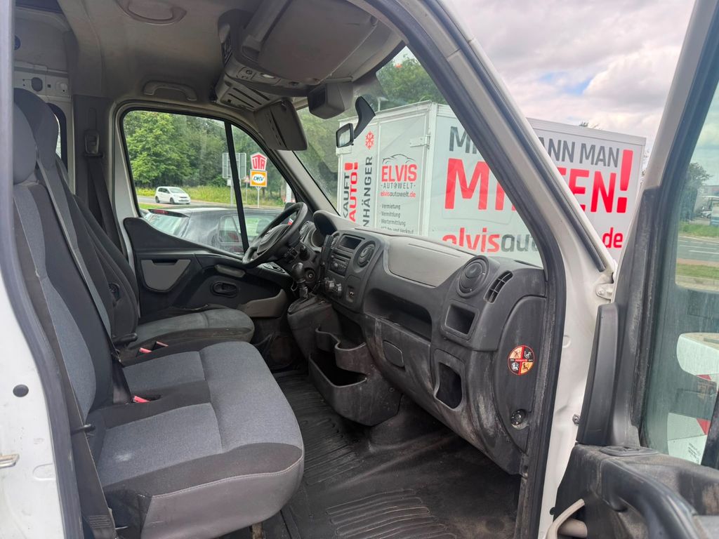 Nissan NV400