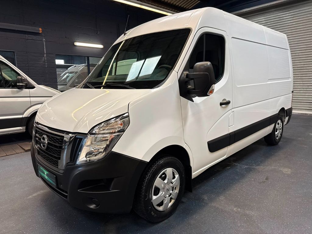 Nissan NV400