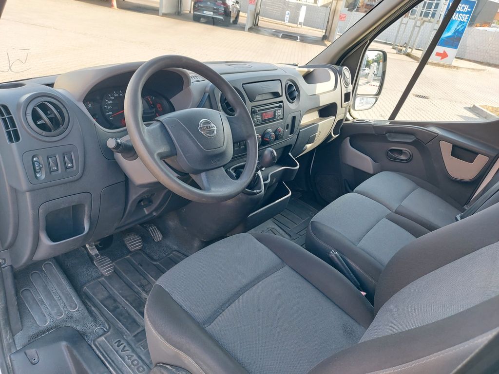 Nissan NV400