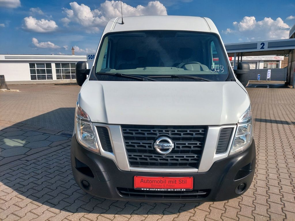 Nissan NV400