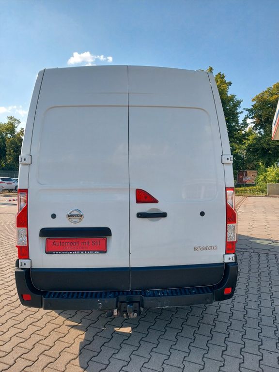 Nissan NV400