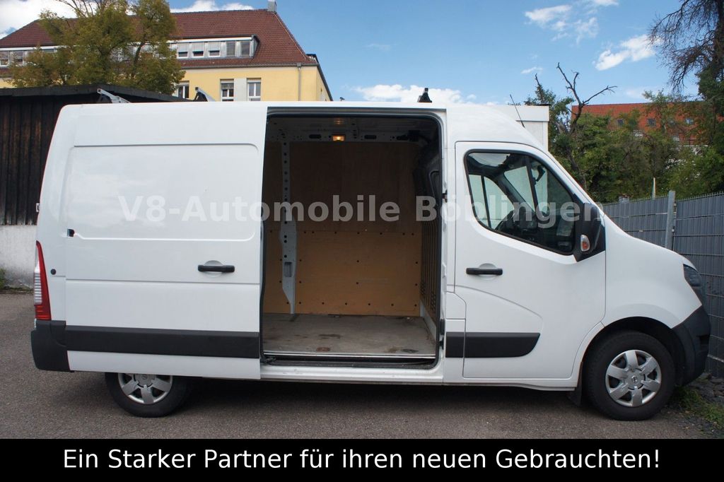 Nissan NV400