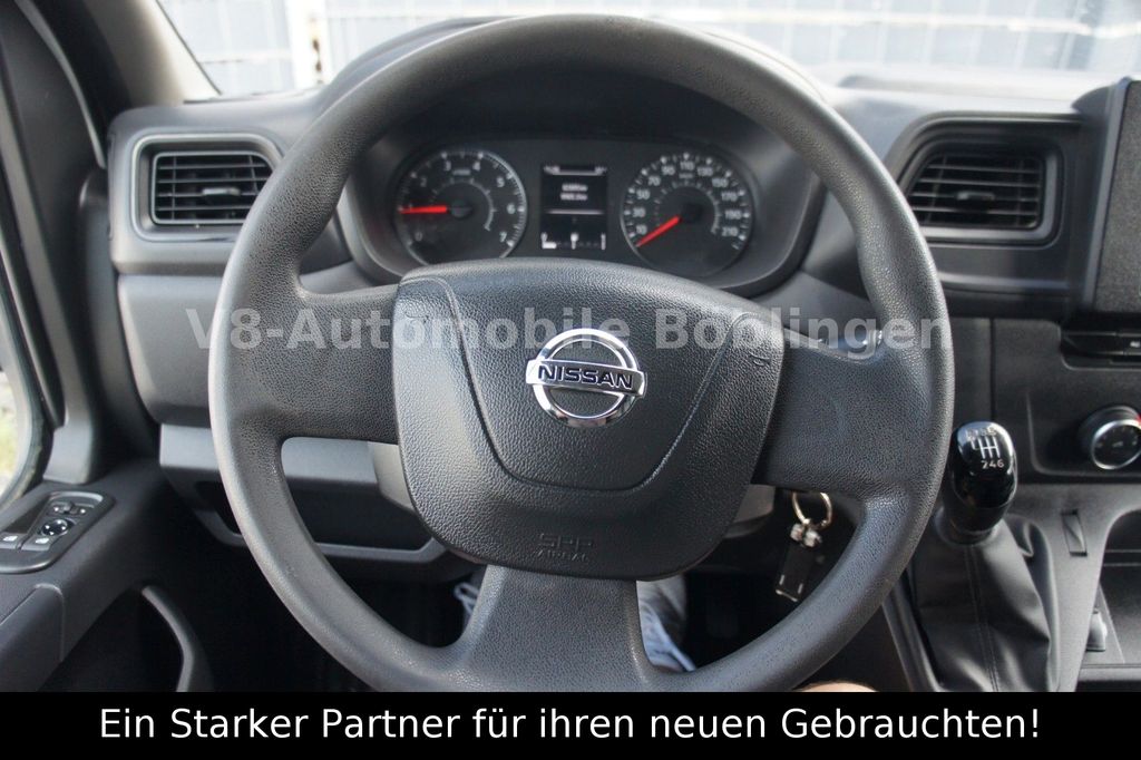 Nissan NV400