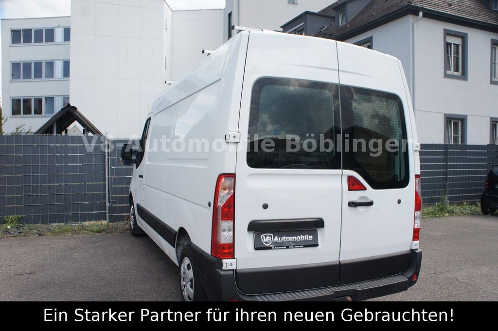 Nissan NV400