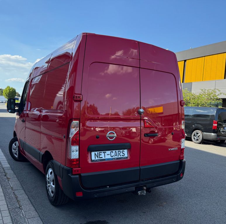 Nissan NV400
