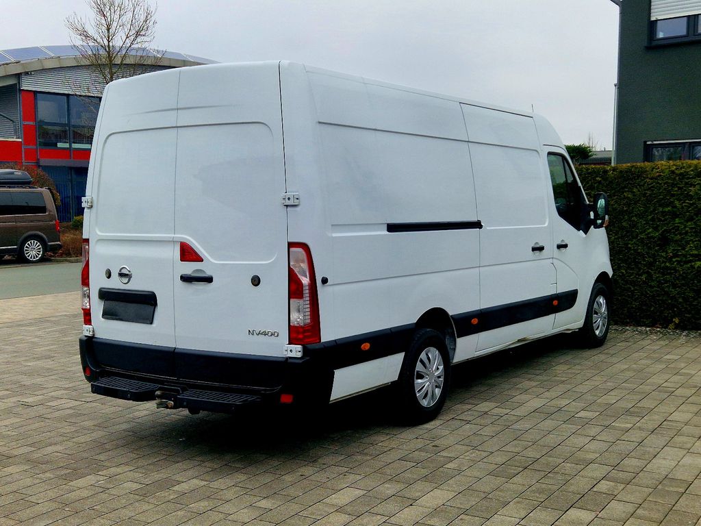 Nissan NV400