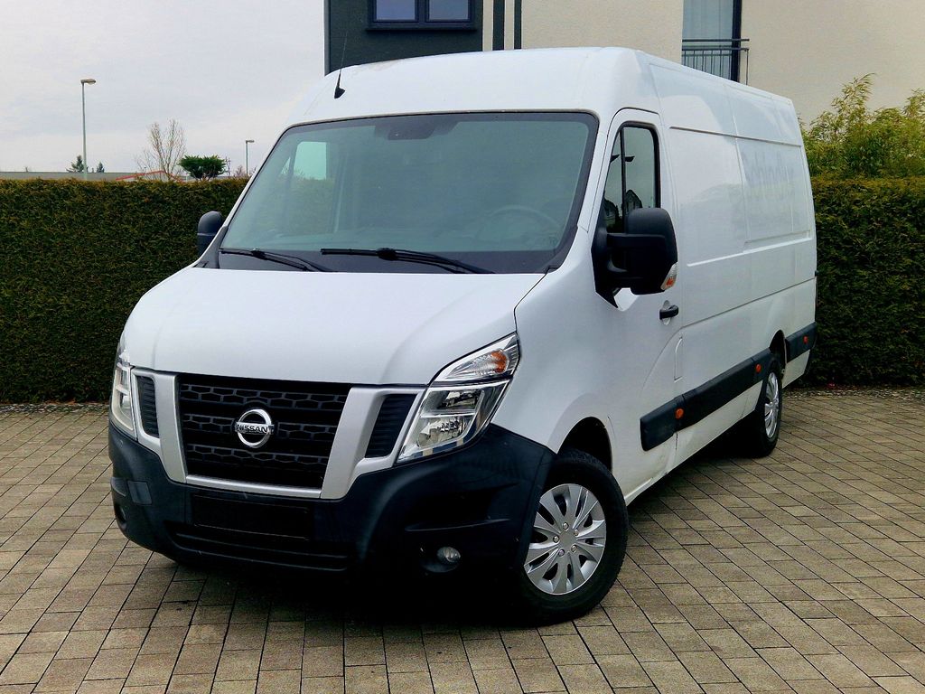 Nissan NV400