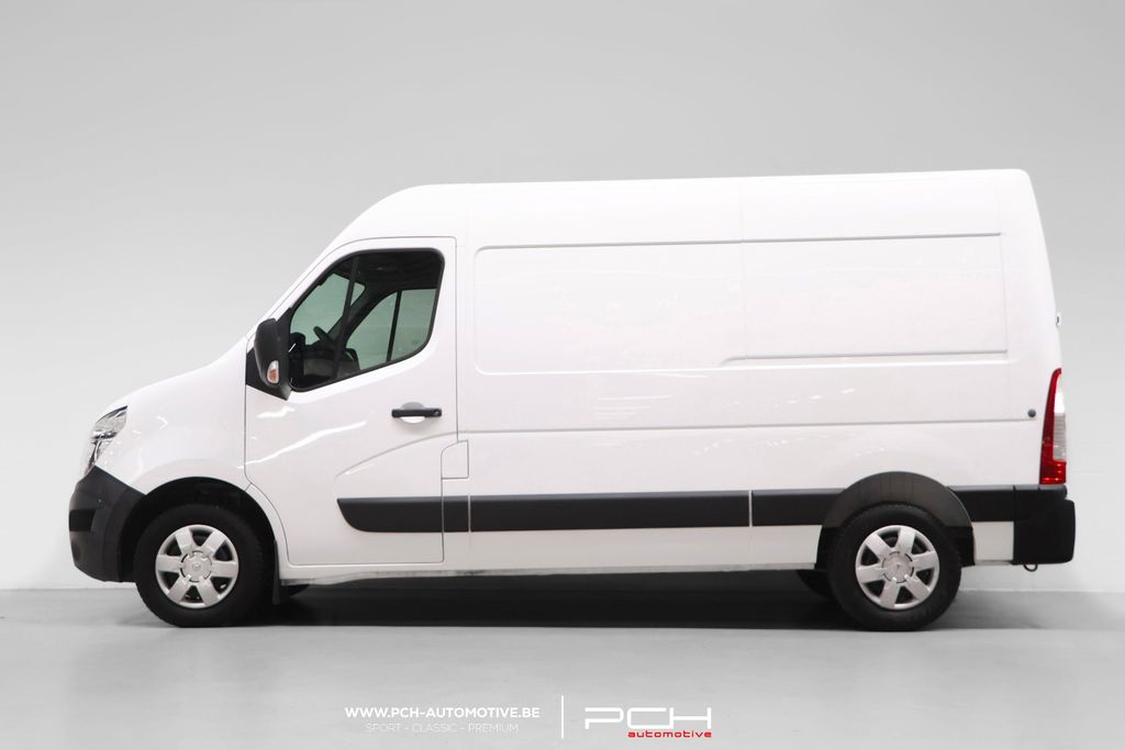 Nissan NV400