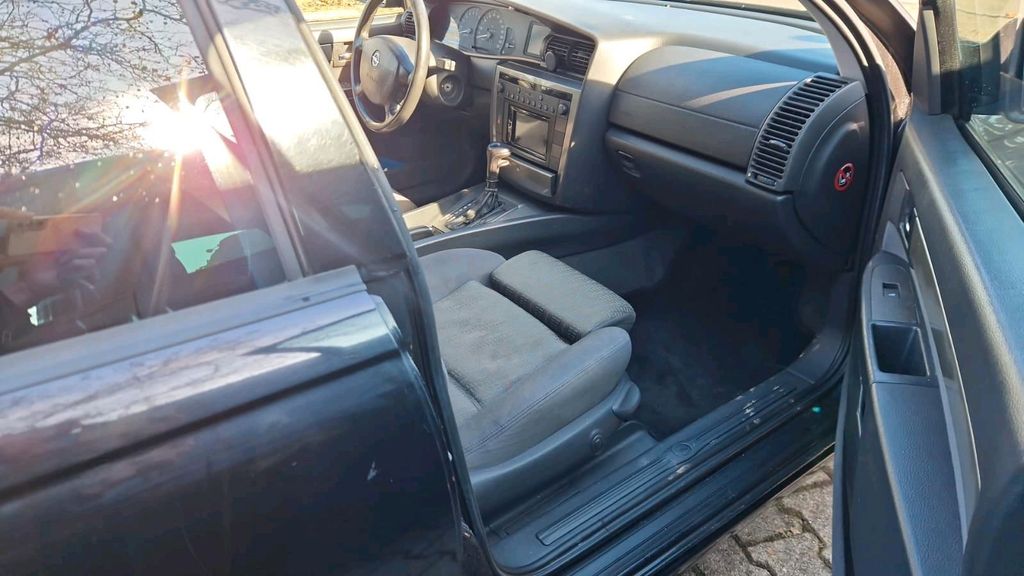 Opel Omega