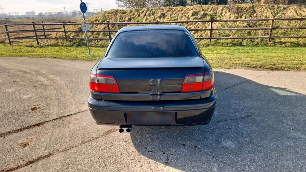 Opel Omega