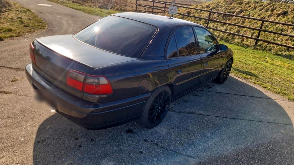 Opel Omega