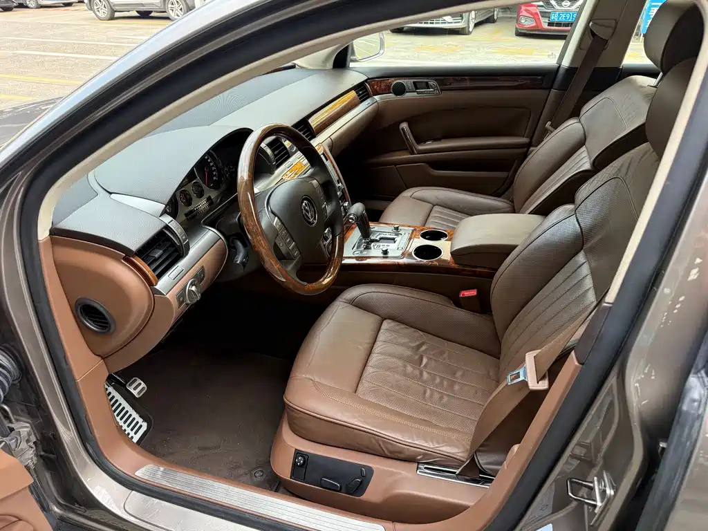 Volkswagen Phaeton