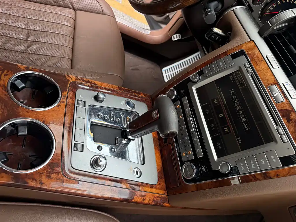 Volkswagen Phaeton