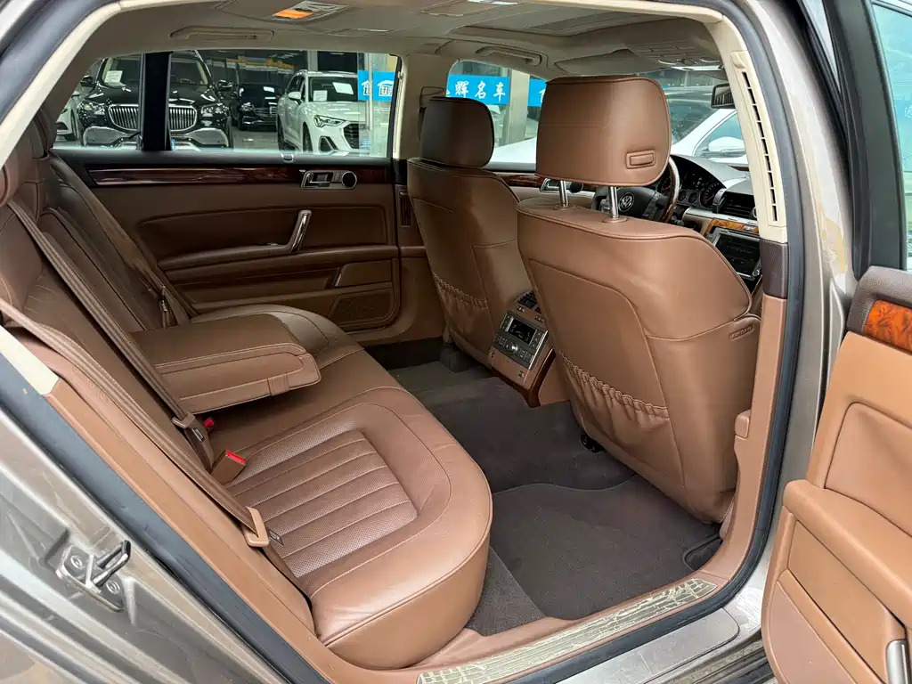 Volkswagen Phaeton