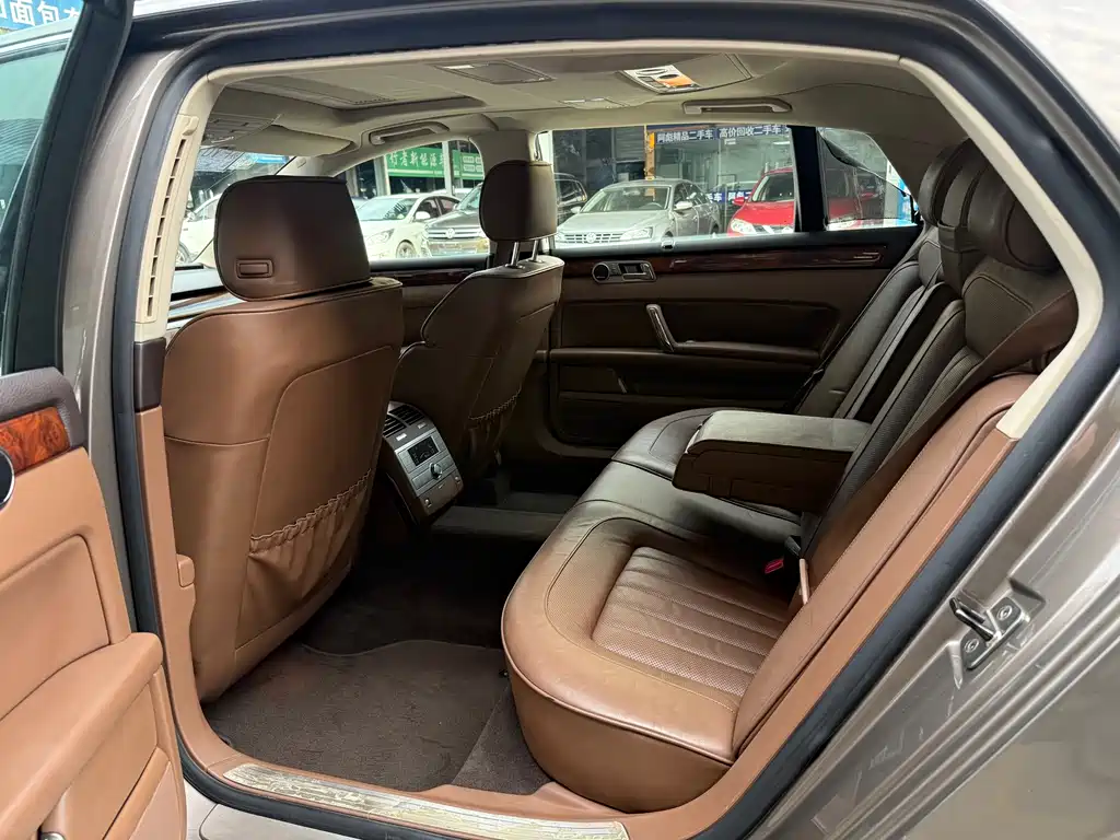 Volkswagen Phaeton