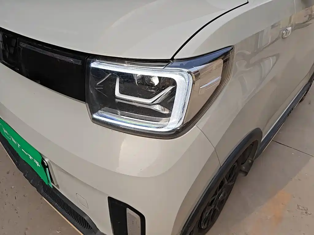 Wuling MINIEV