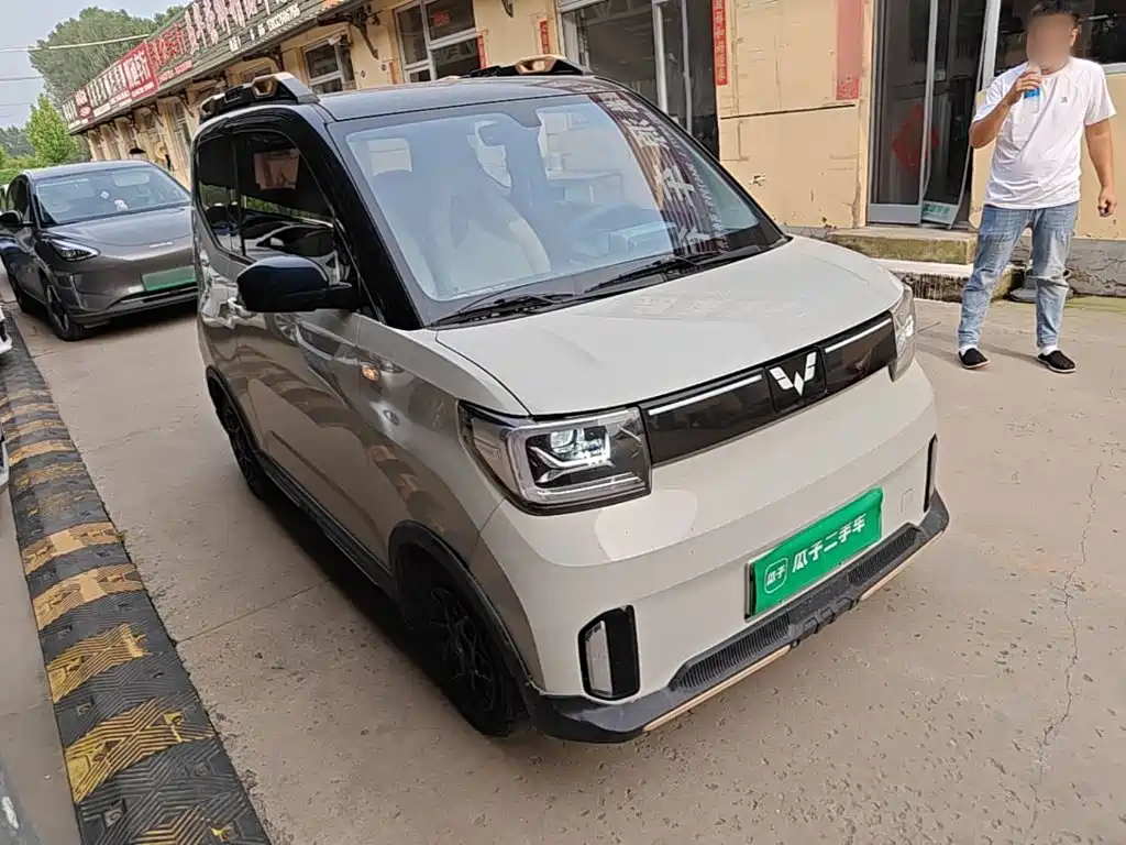 Wuling MINIEV