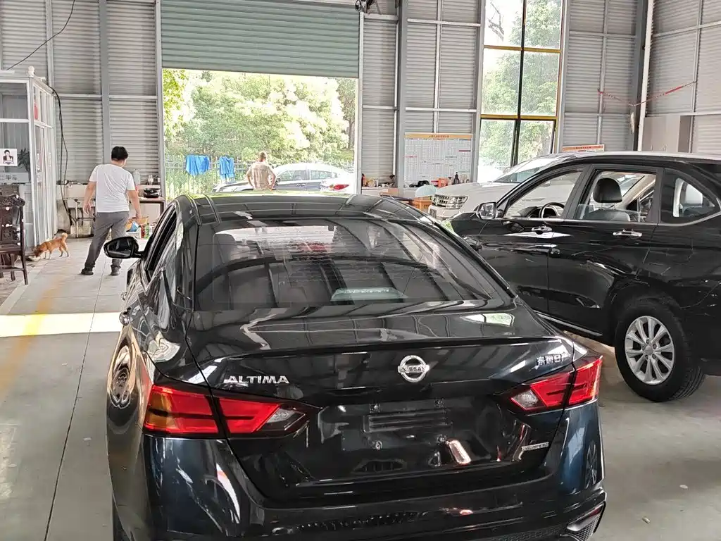 Nissan Teana
