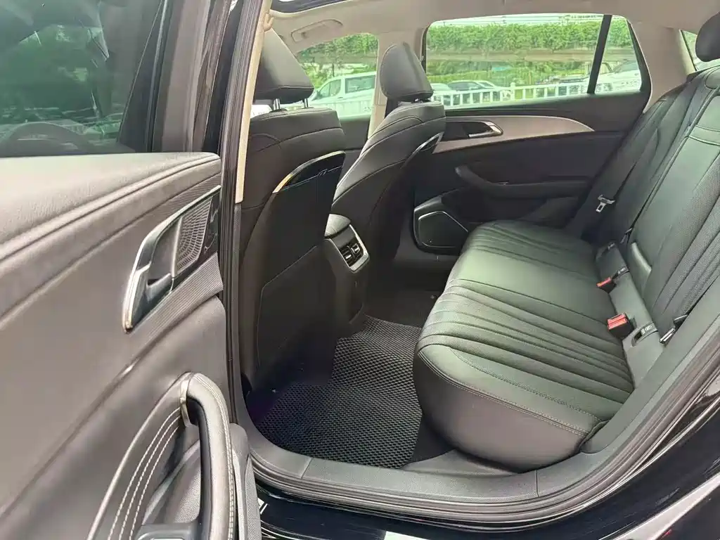 Hongqi Hongqi H5