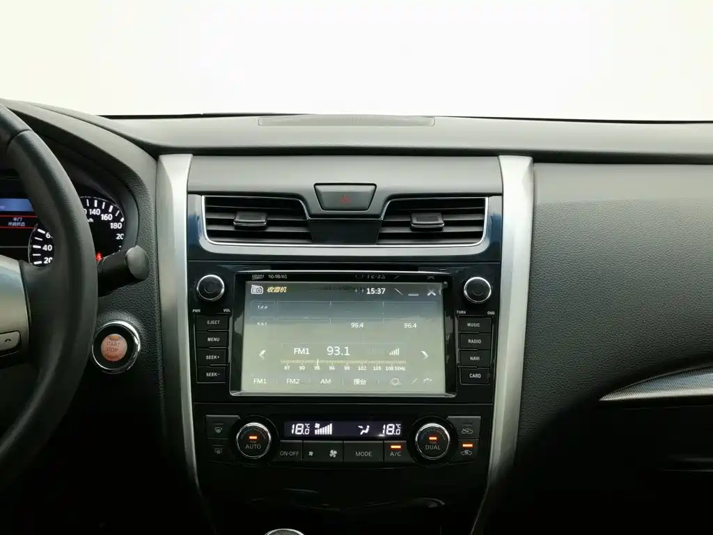 Nissan Teana