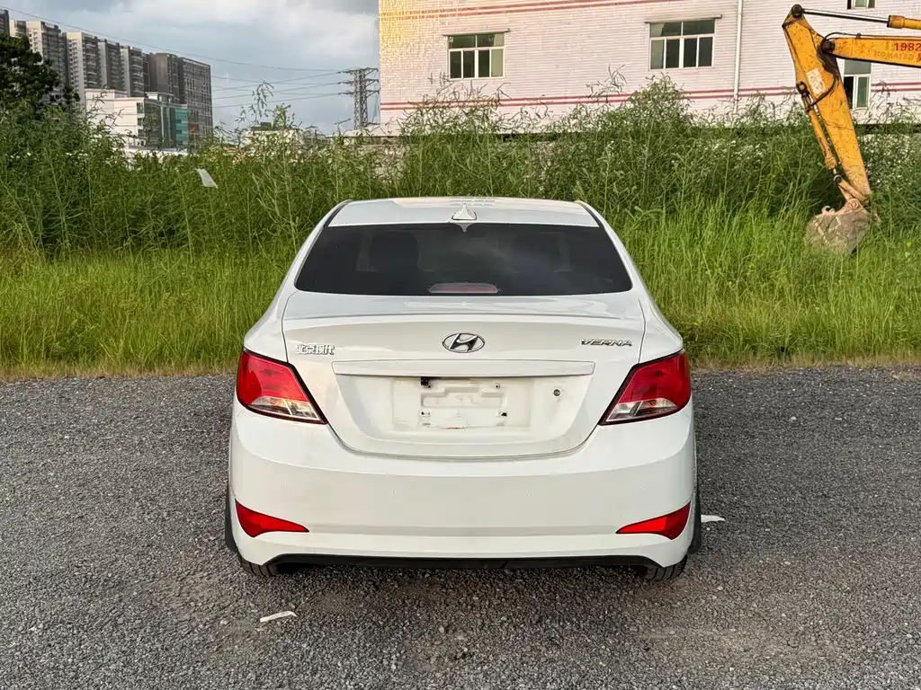 Hyundai Verna