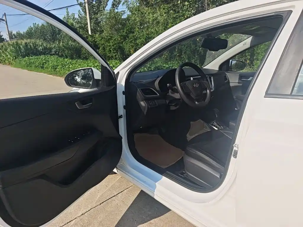 Hyundai Verna