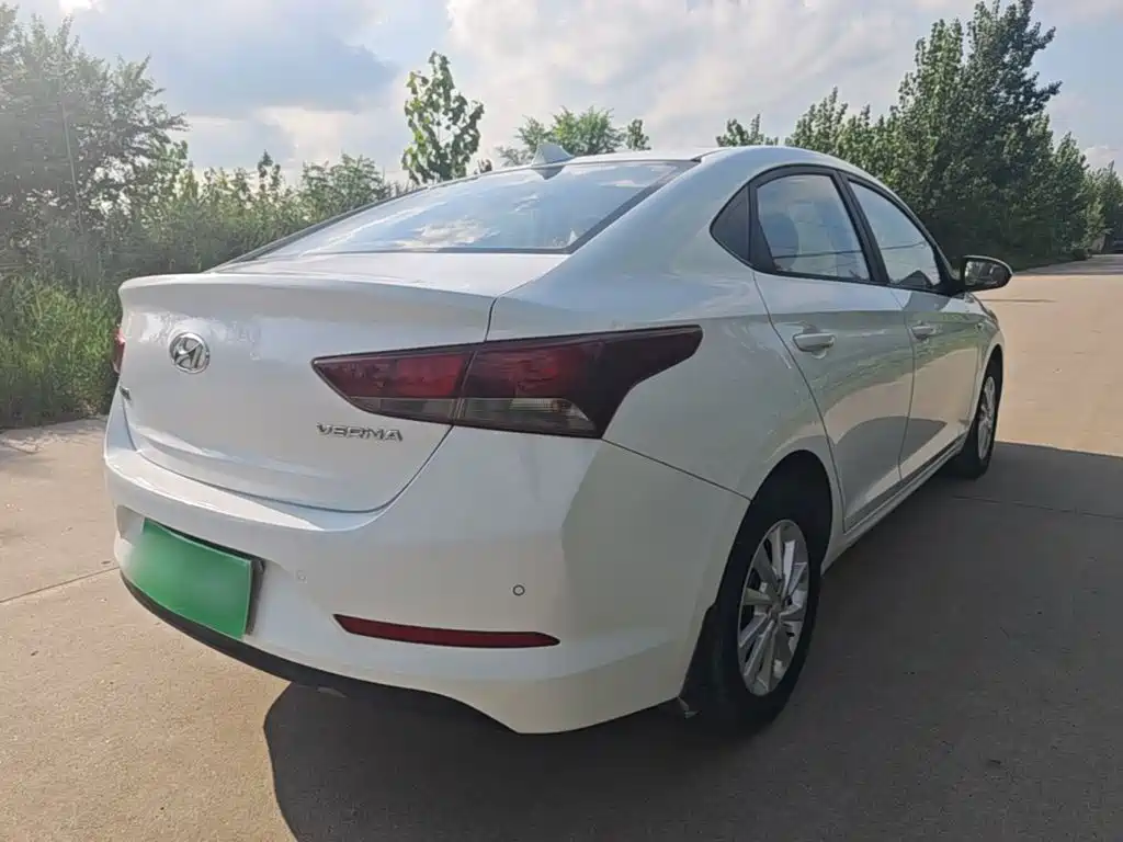 Hyundai Verna
