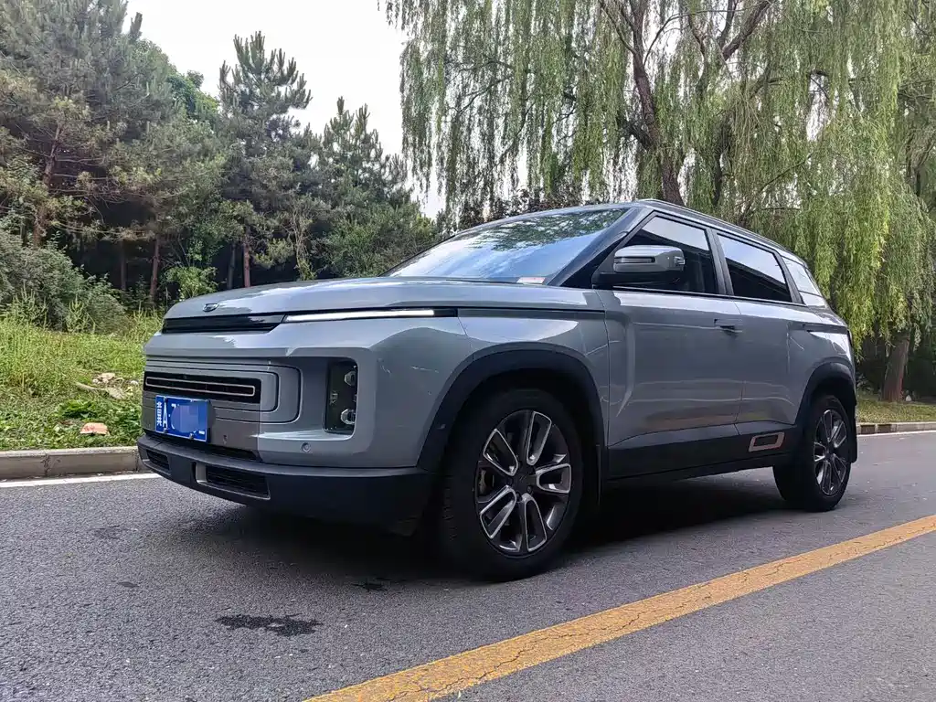 Geely Icon
