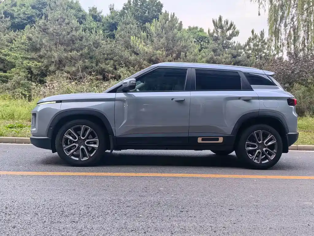 Geely Icon