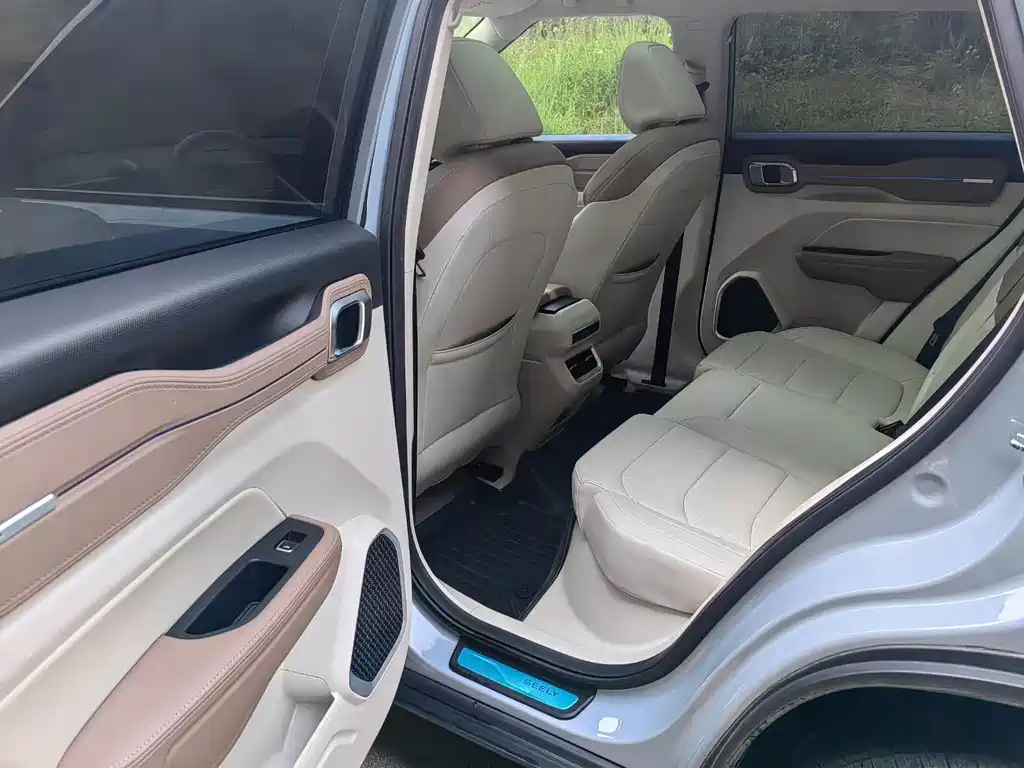Geely Icon