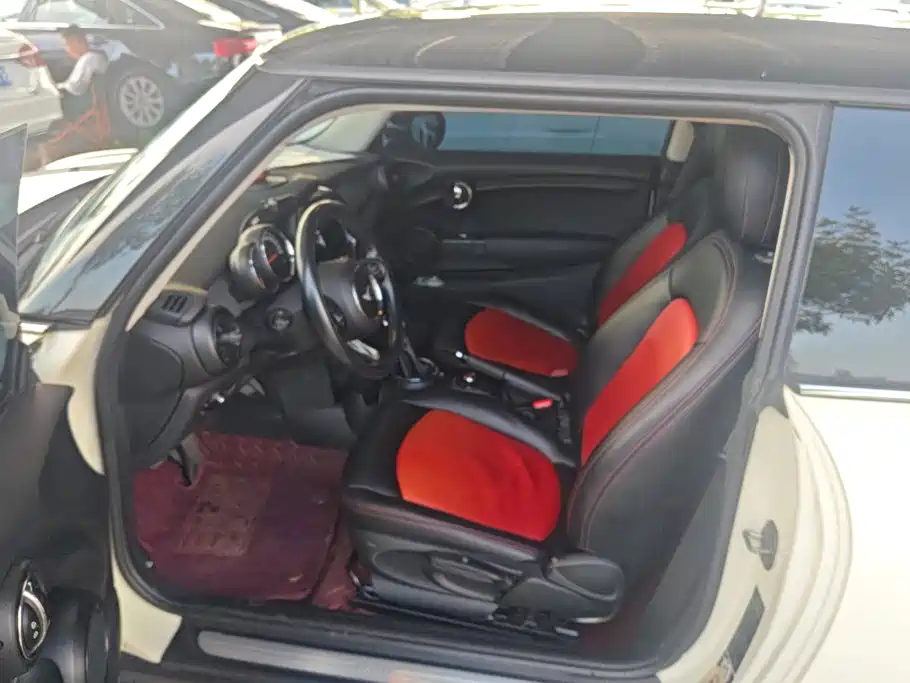 MINI Mini