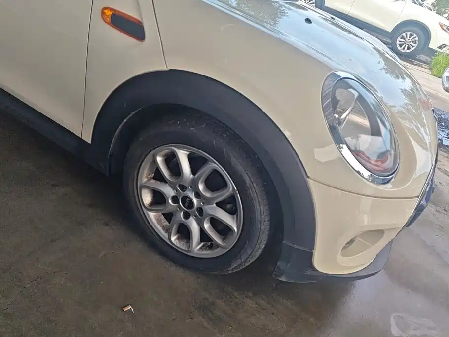 MINI Mini