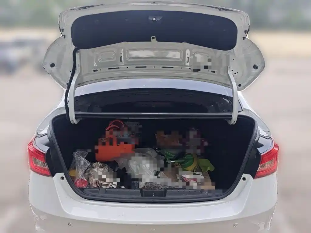 Chery Arrizo 5