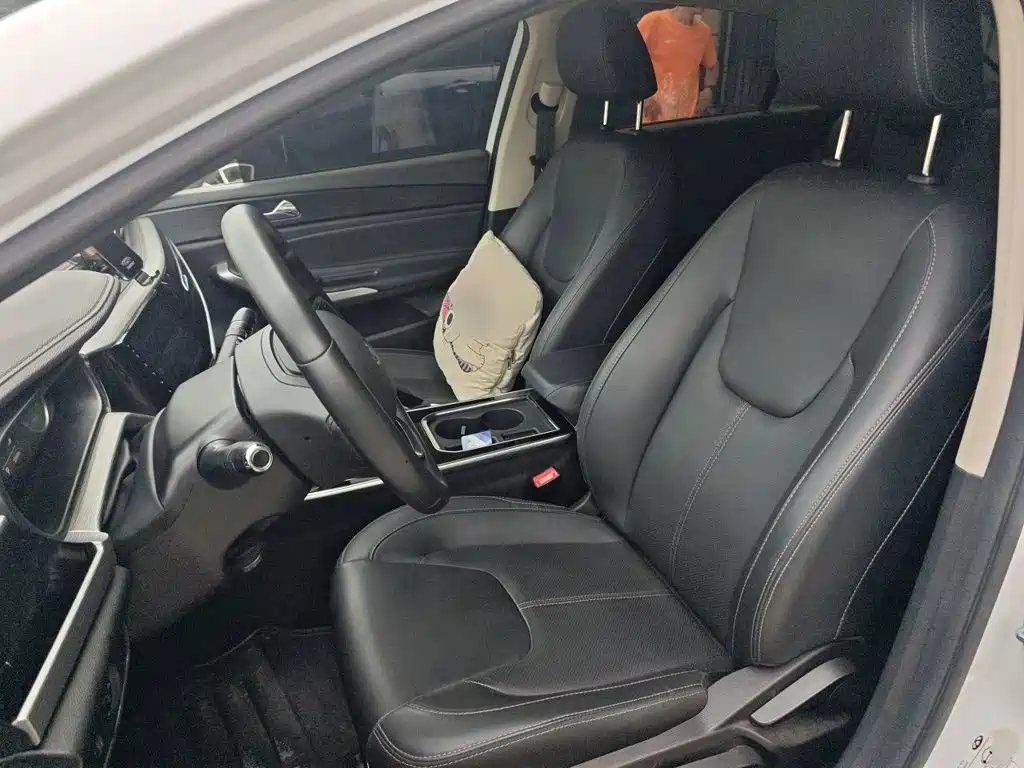 Chery Arrizo 5